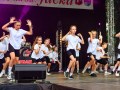 Jarmark na św. Jacka 2023 - koncert zespołów tanecznych Gest oraz Studia Piosenki i Muzyki działających przy M-GOK Klimontów