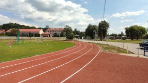 Remont i modernizacja biezni okreznej o dlugosci 400 m na stadionie miejskim w Klimontowie
